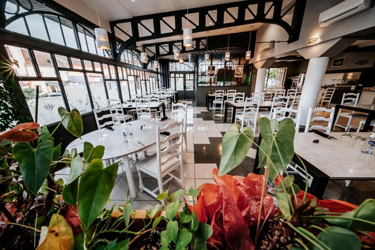 Vic-en-Bigorre Hotel Le Tivoli מראה חיצוני תמונה