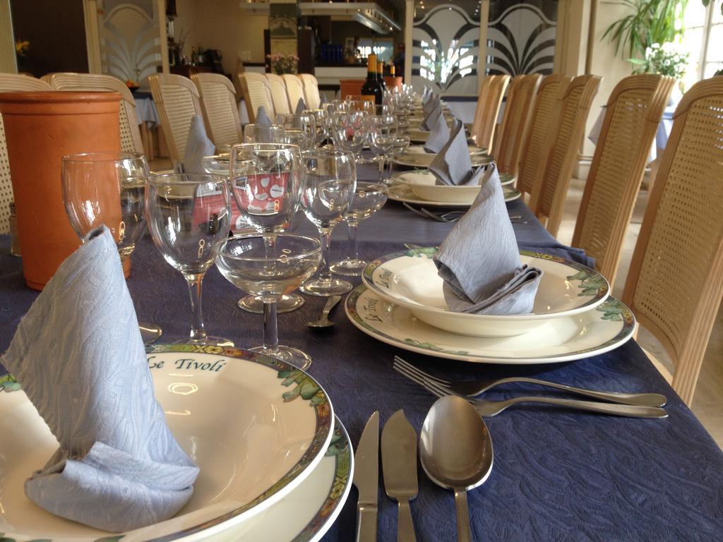 Vic-en-Bigorre Hotel Le Tivoli מראה חיצוני תמונה