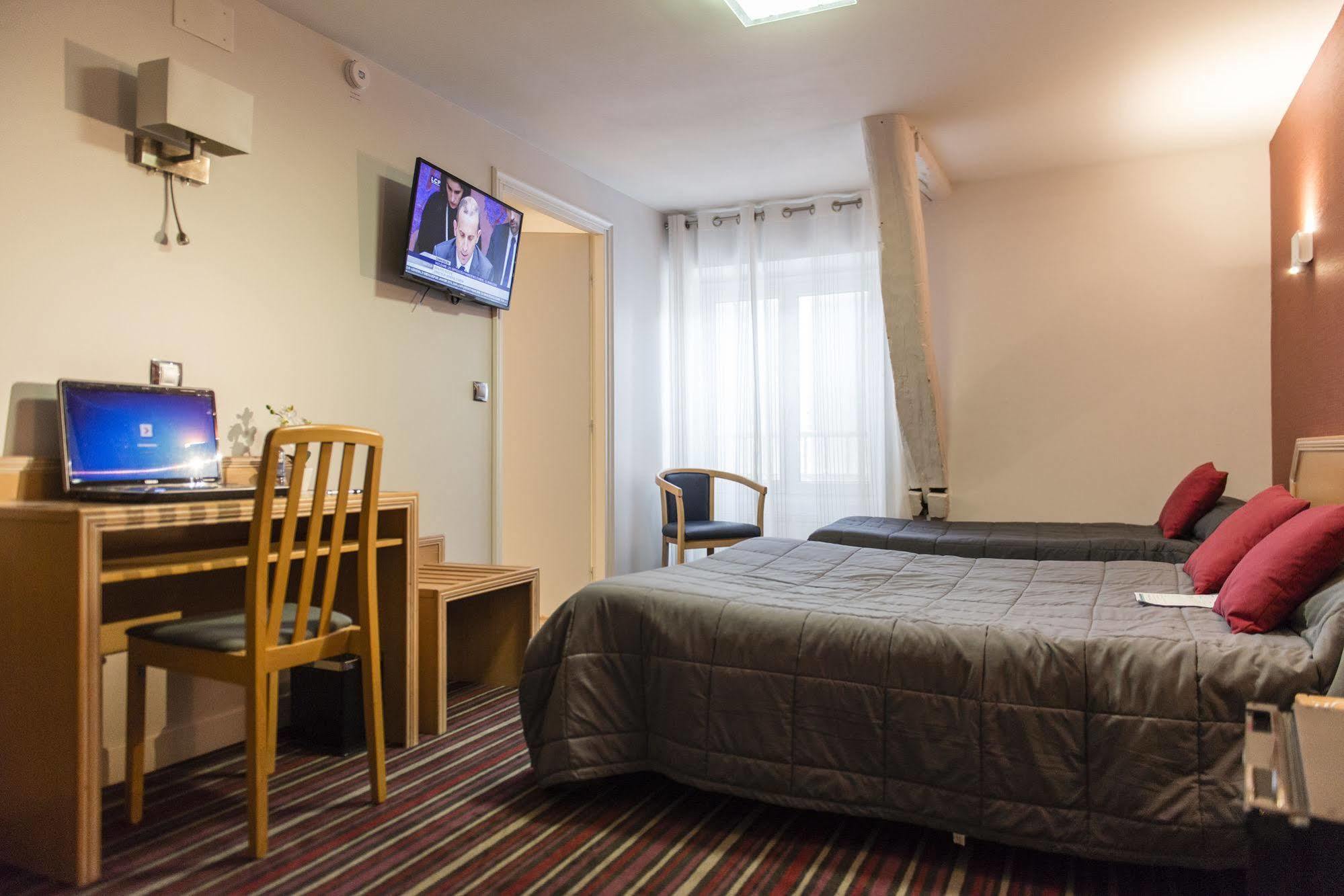 Vic-en-Bigorre Hotel Le Tivoli מראה חיצוני תמונה