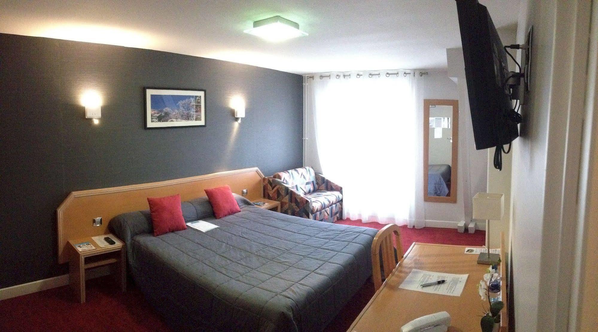 Vic-en-Bigorre Hotel Le Tivoli מראה חיצוני תמונה